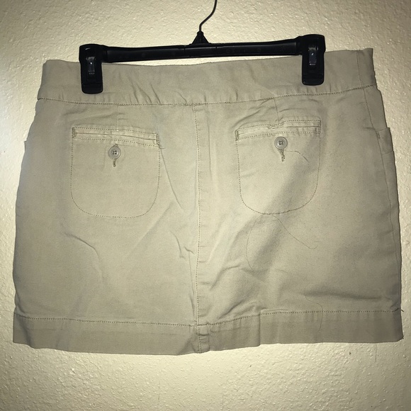 American Eagle khaki mini skirt - Picture 2 of 3